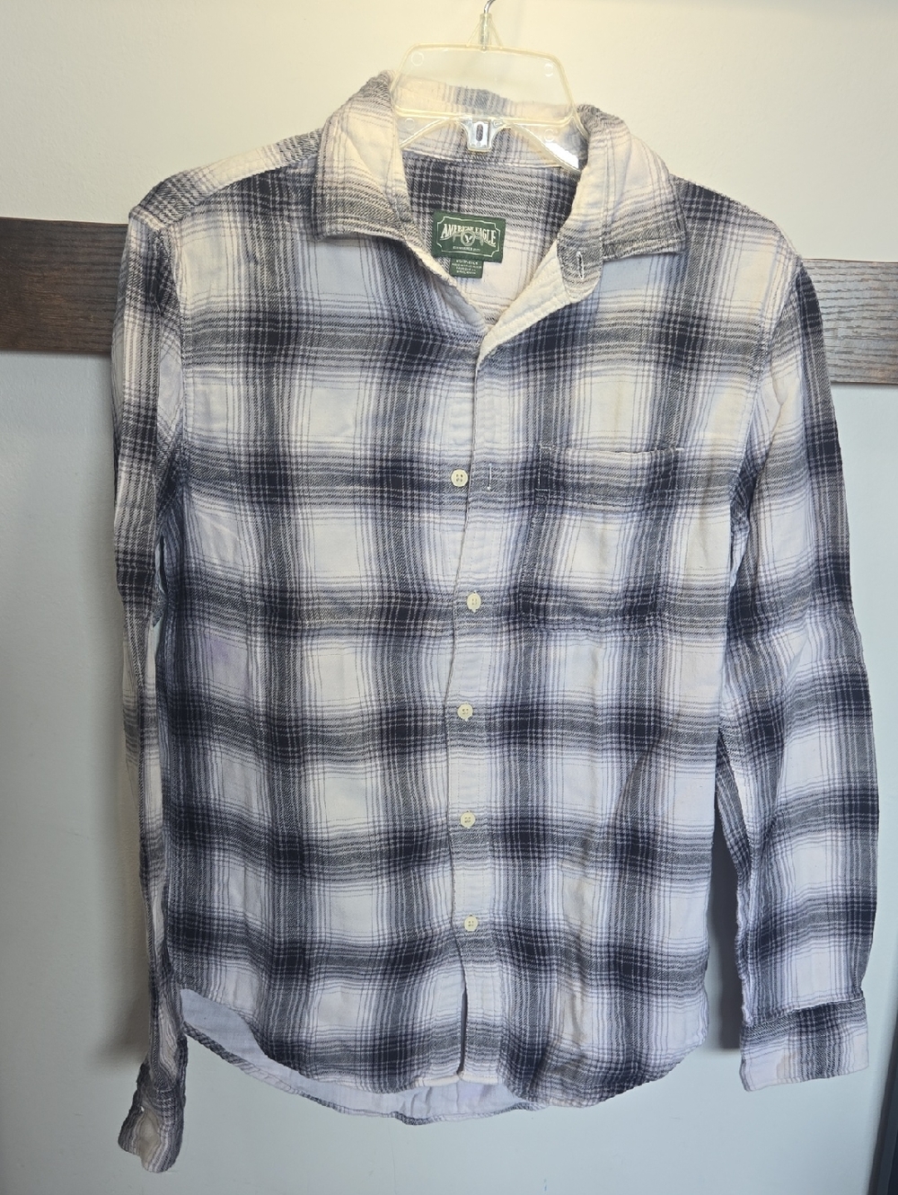 Abercrombie & Fitch White and Black Plaid Button-Down Shirt